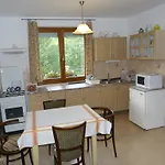 Gyuemoelcsoeskert Szallashely * Debrecen