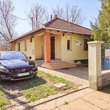 Gyuemoelcsoeskert Szallashely Appartement *