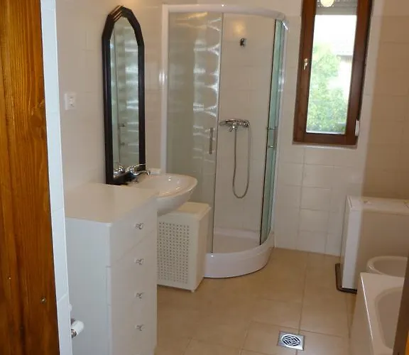 Gyuemoelcsoeskert Szallashely Apartment *