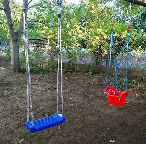 Gyuemoelcsoeskert Szallashely