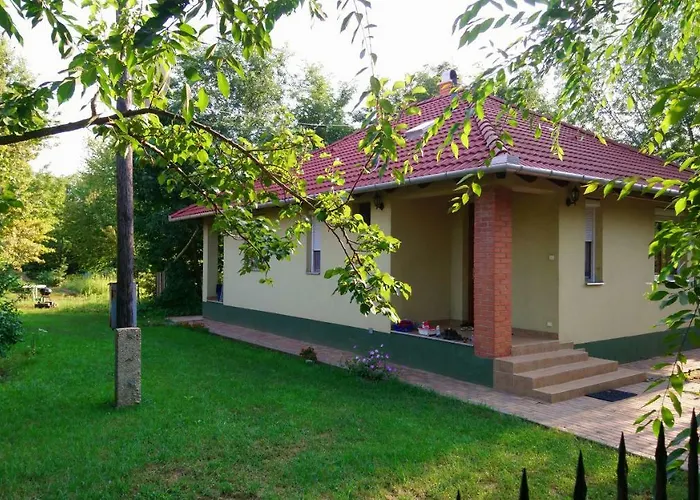 Gyuemoelcsoeskert Szallashely Apartament *